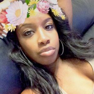 Meet your Posher, Shenel